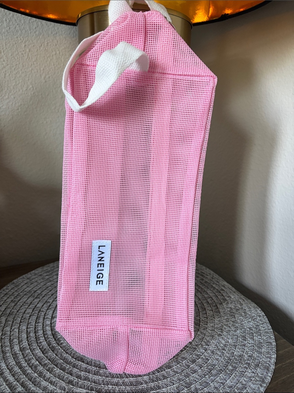 ❤️$15 NWT LANEIGE Pink Mesh Cosmetic Pouch with Handle